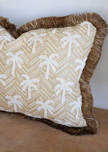 Afbeelding in Gallery-weergave laden, NEW! Nobilis Palm tree | In & Outdoor Cushion