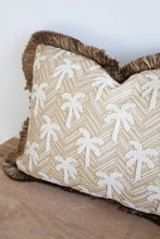 Afbeelding in Gallery-weergave laden, NEW! Nobilis Palm tree | In & Outdoor Cushion