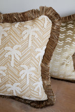 Afbeelding in Gallery-weergave laden, NEW! Nobilis Palm tree | In & Outdoor Cushion