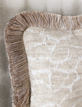 Afbeelding in Gallery-weergave laden, Filippo Uecher Sea Cushion | Fine naturel collection