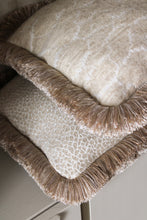 Afbeelding in Gallery-weergave laden, Filippo Uecher Sea Cushion | Fine naturel collection