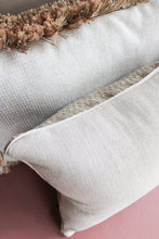 Afbeelding in Gallery-weergave laden, Faylien Woven Linen Cushion