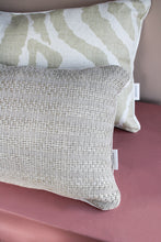 Afbeelding in Gallery-weergave laden, Faylien Woven Linen Cushion