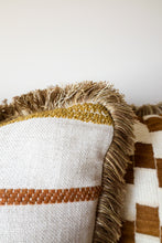 Afbeelding in Gallery-weergave laden, Nobilis? Stripe Cushion
