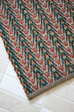 Afbeelding in Gallery-weergave laden, TERRA GREEN RUG | 65 x 90 CM | CUSTOM SIZE
