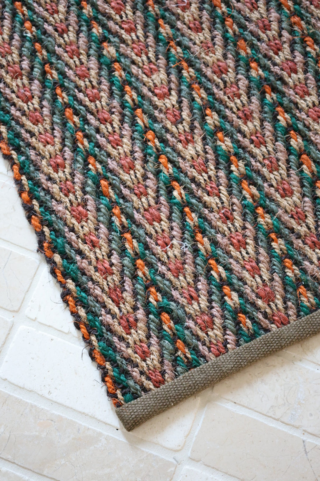 TERRA GREEN RUG | 65 x 90 CM | CUSTOM SIZE