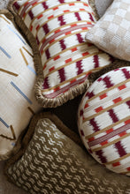 Afbeelding in Gallery-weergave laden, Manuel Canovas Cushion Beige
