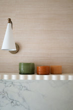 Afbeelding in Gallery-weergave laden, Spiral tea light holder | Three colors &amp; sizes
