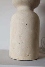 Afbeelding in Gallery-weergave laden, Travertine lampenvoet
