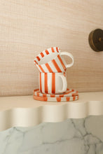Afbeelding in Gallery-weergave laden, Liv stripe cup and saucer | Rust | Twee stuks
