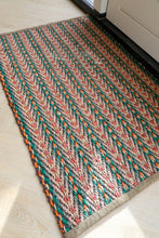 Afbeelding in Gallery-weergave laden, TERRA GREEN RUG | 65 x 90 CM | CUSTOM SIZE
