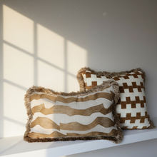 Afbeelding in Gallery-weergave laden, Larsen Noelle Cushion
