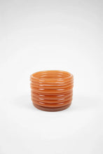 Afbeelding in Gallery-weergave laden, Spiral tea light holder | Three colors &amp; sizes
